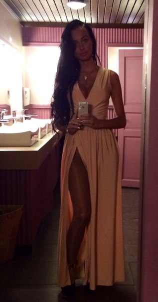 Со мной ты окунешься в мир страсти и наслаждений. Я сделаю все, чтобы ты почувствовал себя по-особенному. У меня множество возможностей, чтобы доставить тебе удовольствие: эротический массаж, стриптиз, классика, оральный секс и многое другое. Все это сопровождается моим опытом и прекрасными отзывами моих довольных клиентов. Живу в Москве и с нетерпением жду, когда смогу сделать тебя счастливым. 💋💕🔥#индивидуалка #Москва 22751, 22 года